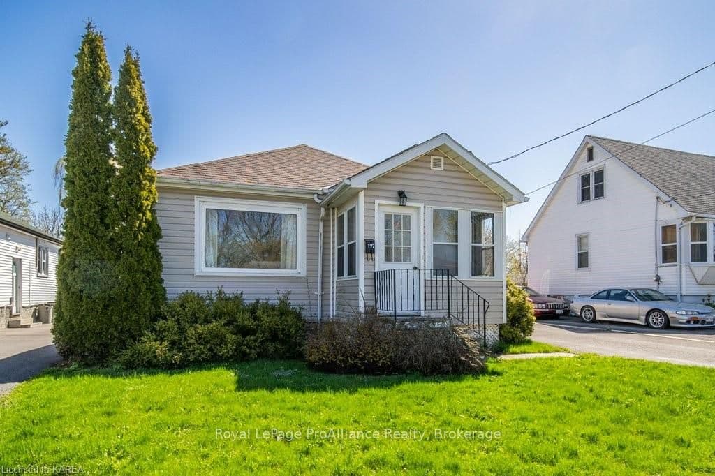 197 KINGSCOURT Avenue photo 3