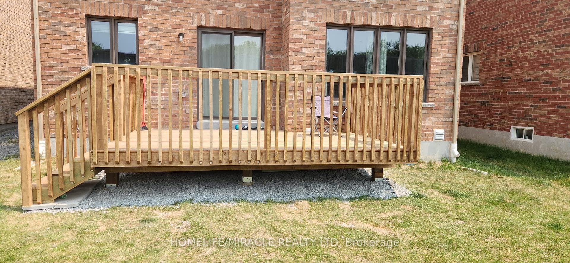 34 Terry Clayton Avenue photo 31