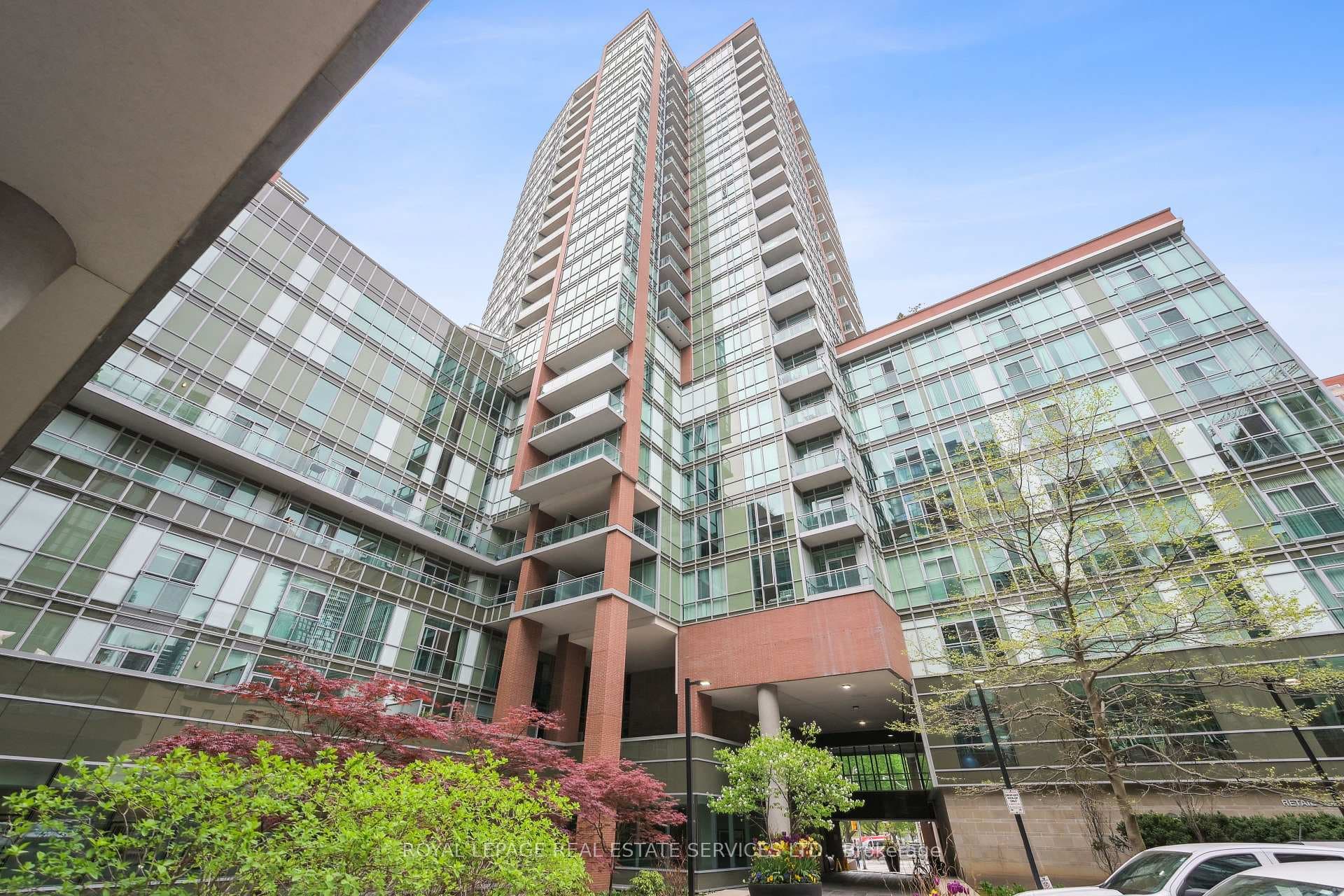 112 George Street Unit S1607 photo 1