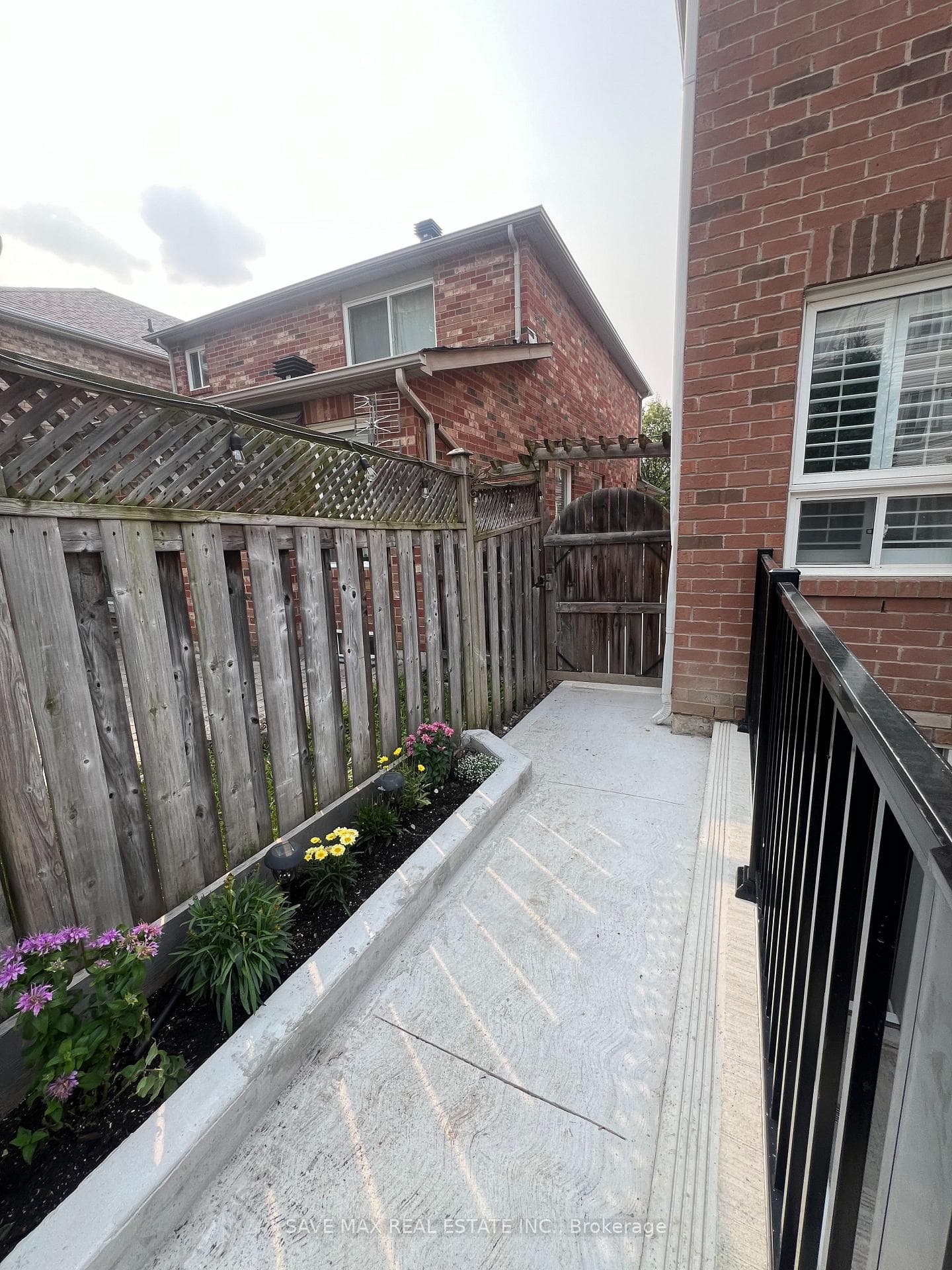 1176 Houston Drive photo 16