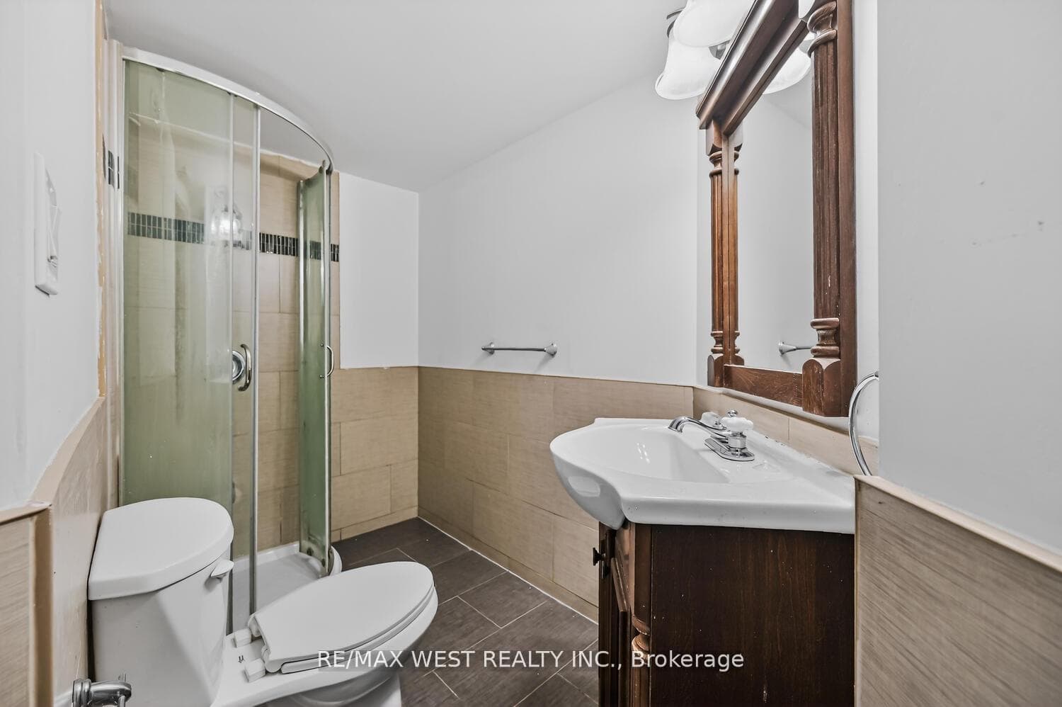 75 Forestgrove Circle photo 38