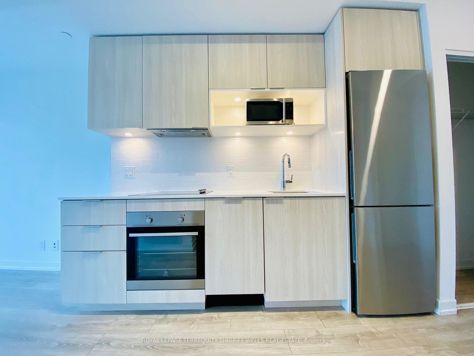 20 Tubman Avenue Unit 2111 photo 3
