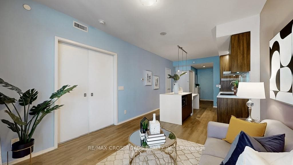 1 Bloor Street Unit 3208 photo 7