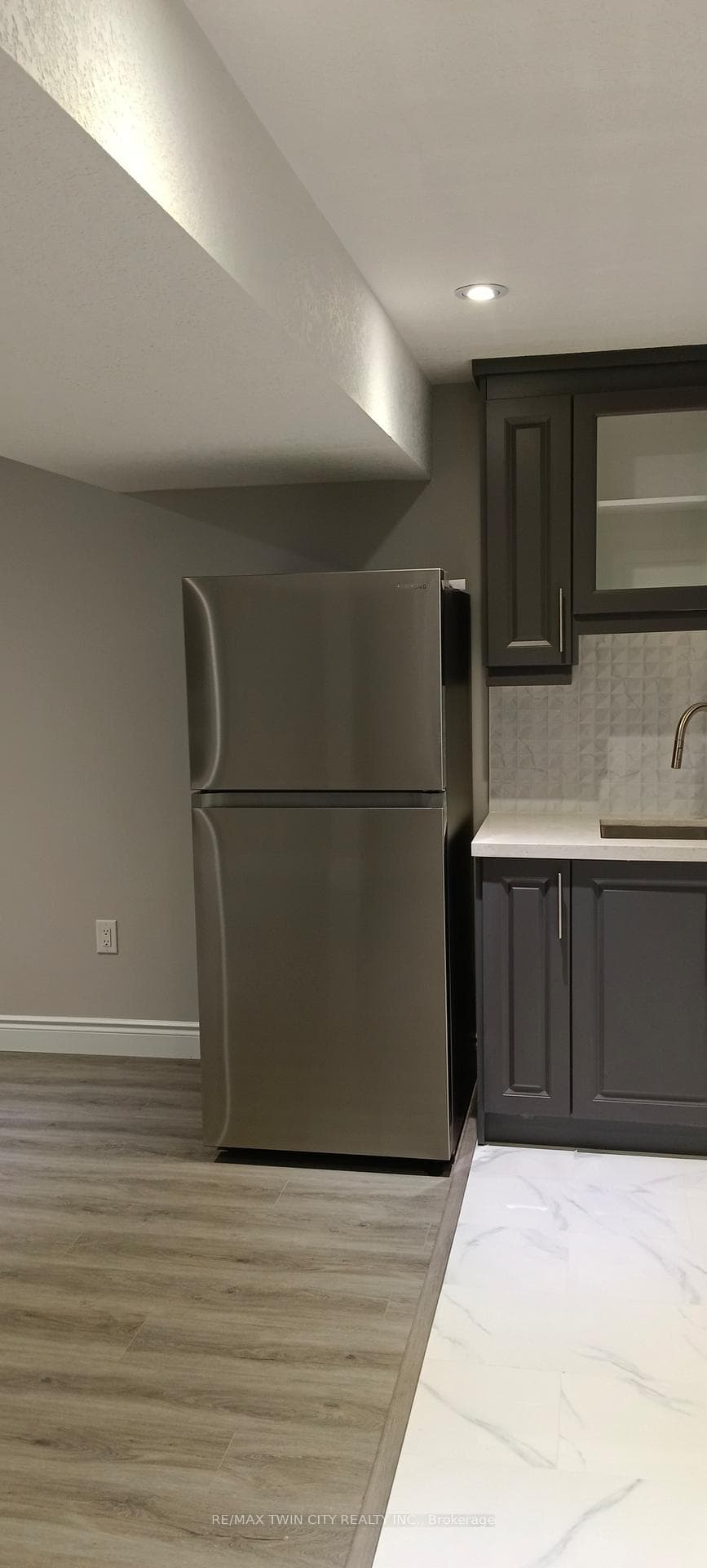 447 Kelso Drive Unit Lower photo 16