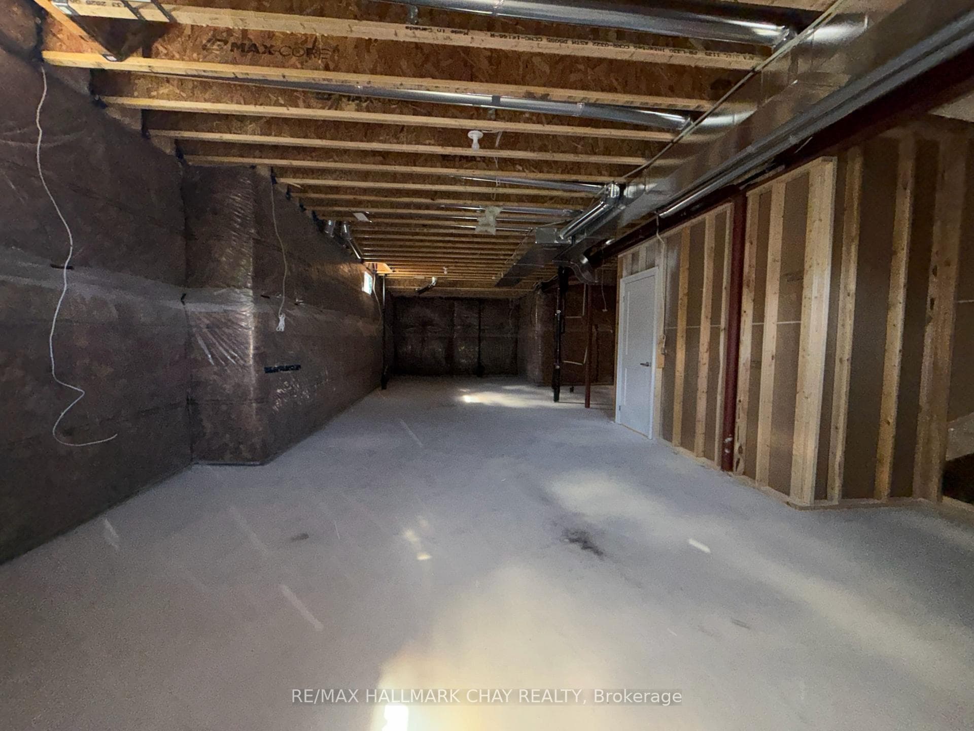 2 Pinetree Drive photo 35