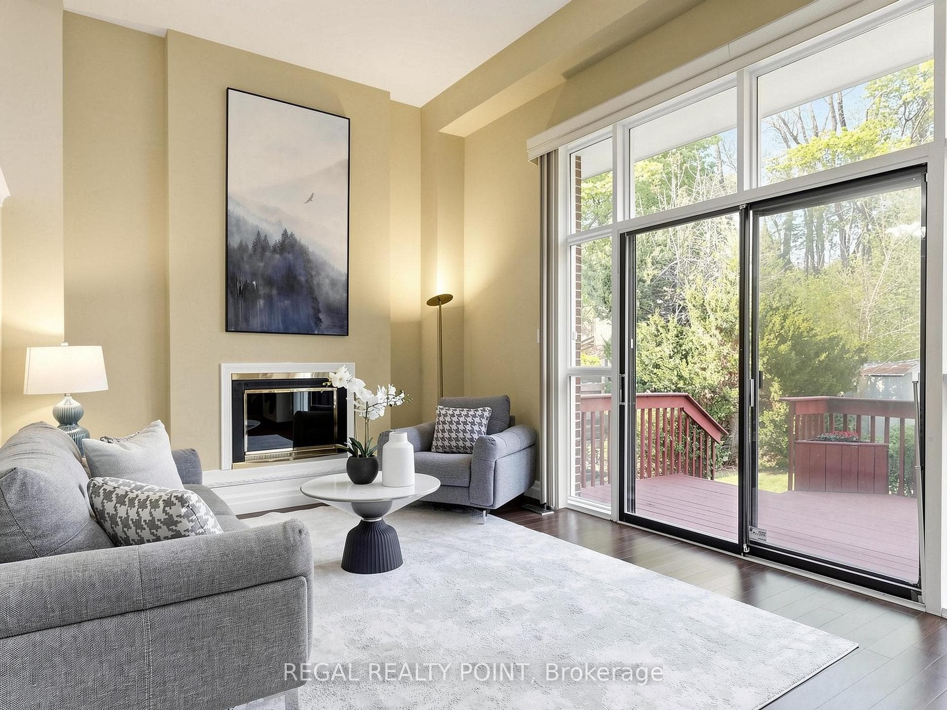 116 Loganberry Crescent photo 6