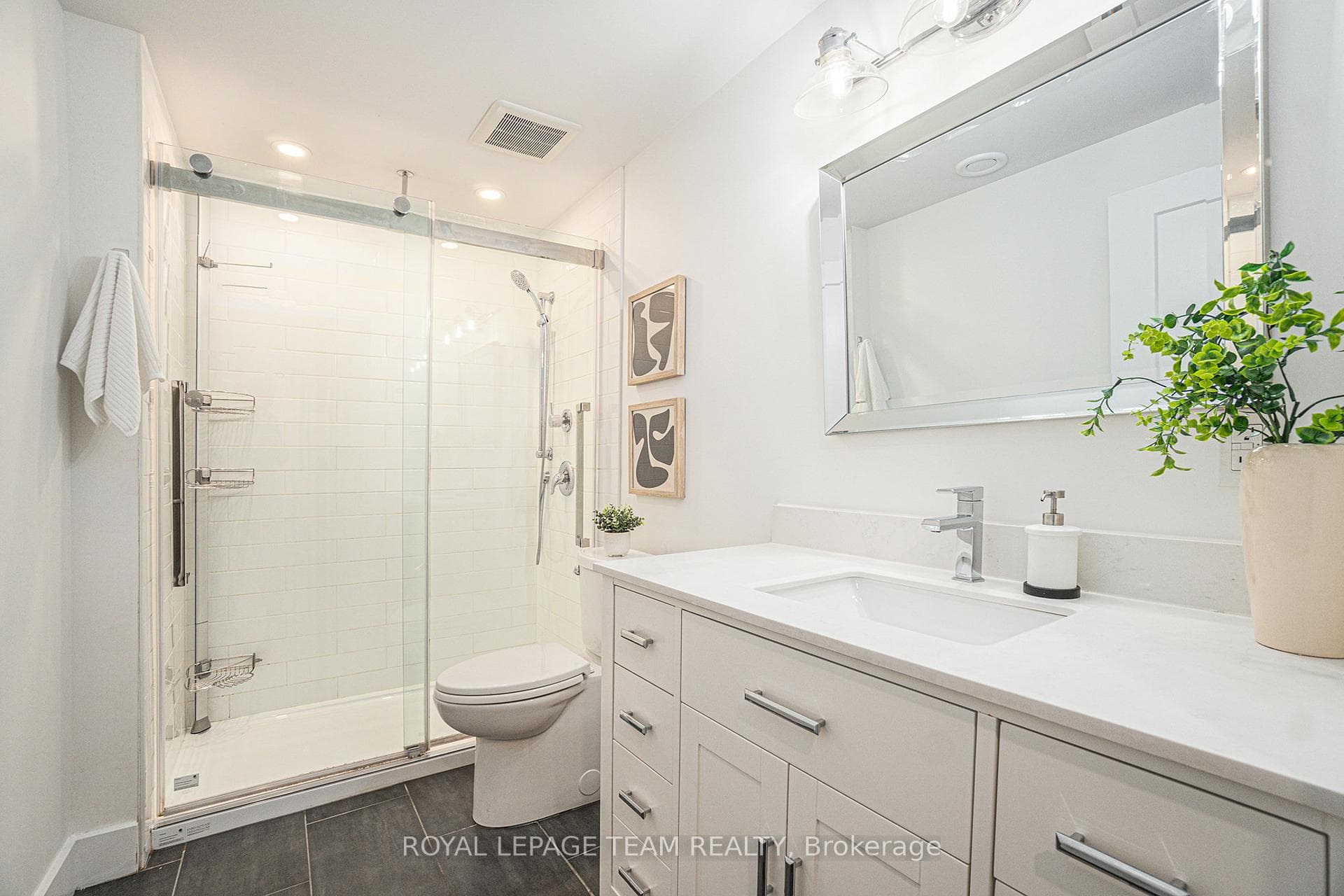 118 ELFIN Grove photo 21