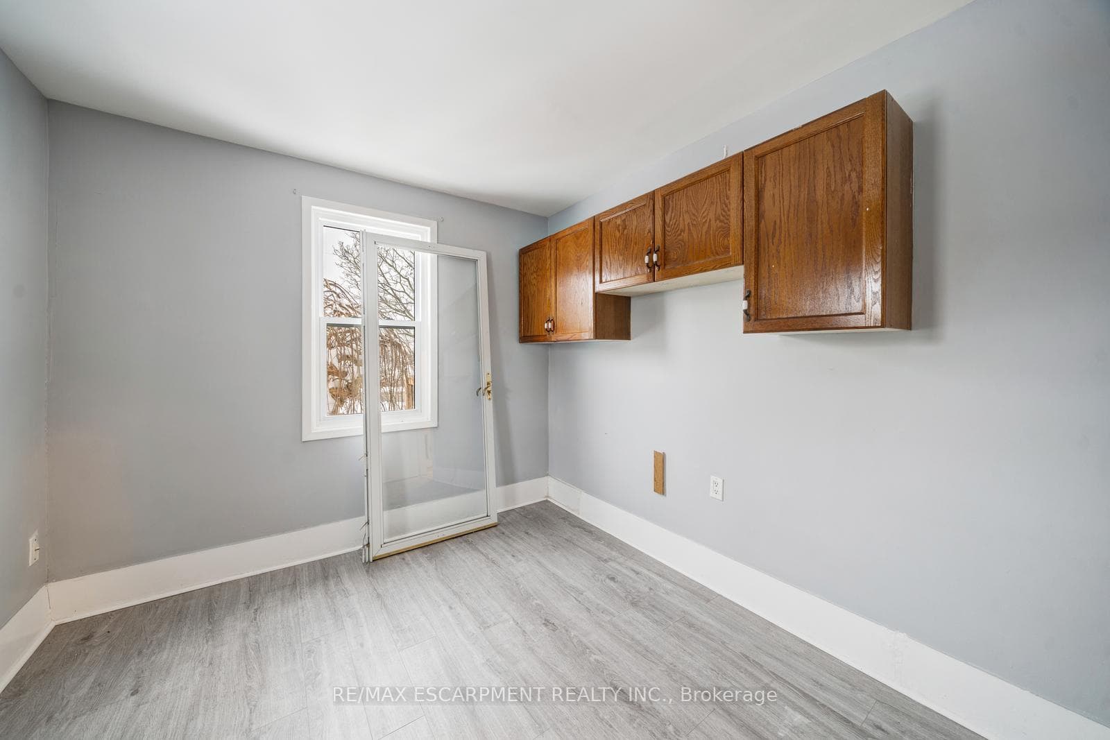2414 Holt Road photo 16