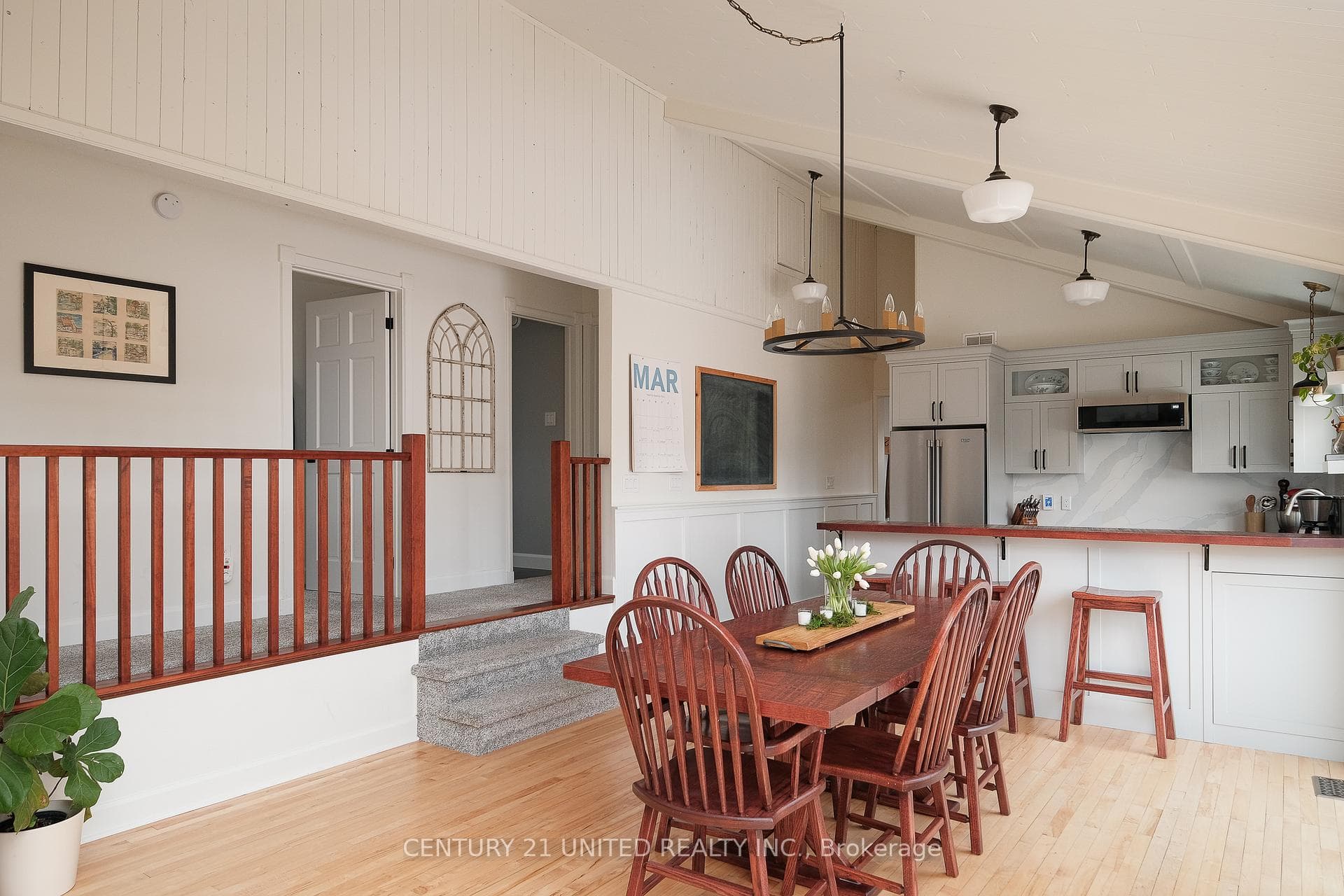 195 Northeys Bay Road photo 14