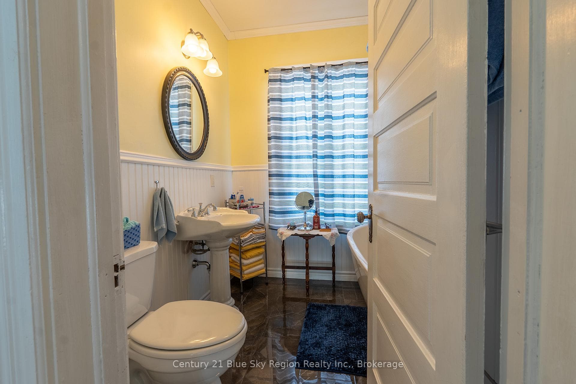 262 Edward Street photo 26