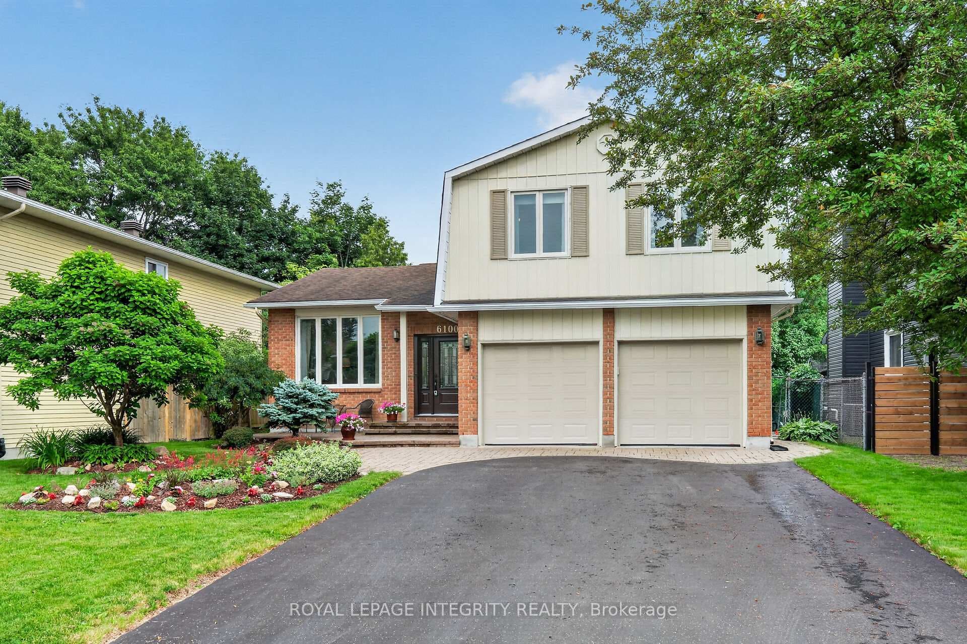 Welcome to 6100 Vineyard Drive Convent Glen North