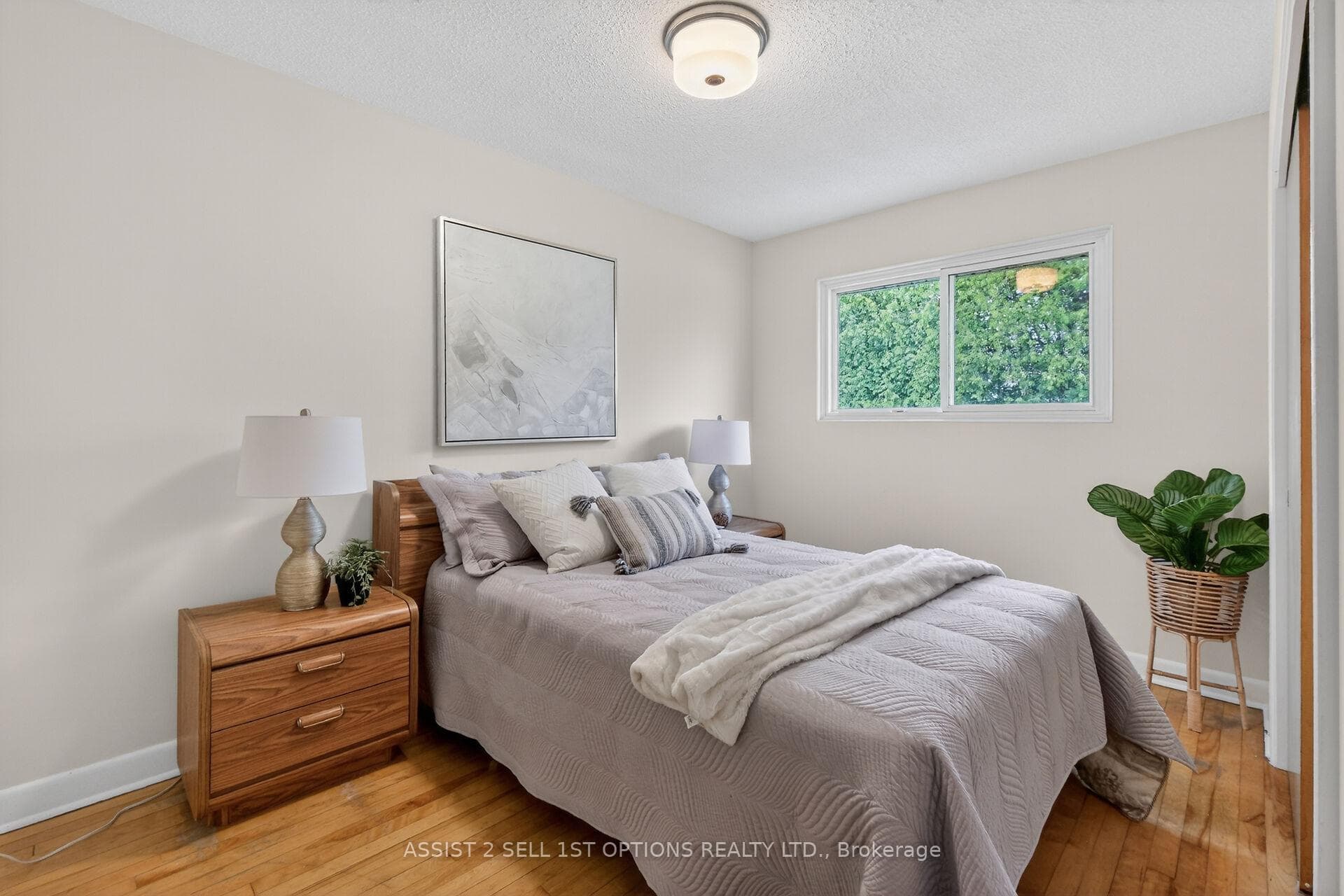 874 Riddell Avenue photo 16