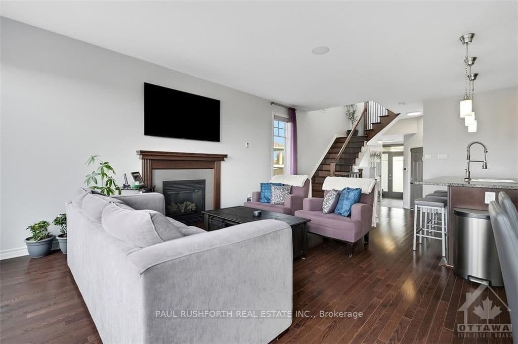 391 GERRY LALONDE Drive photo 8