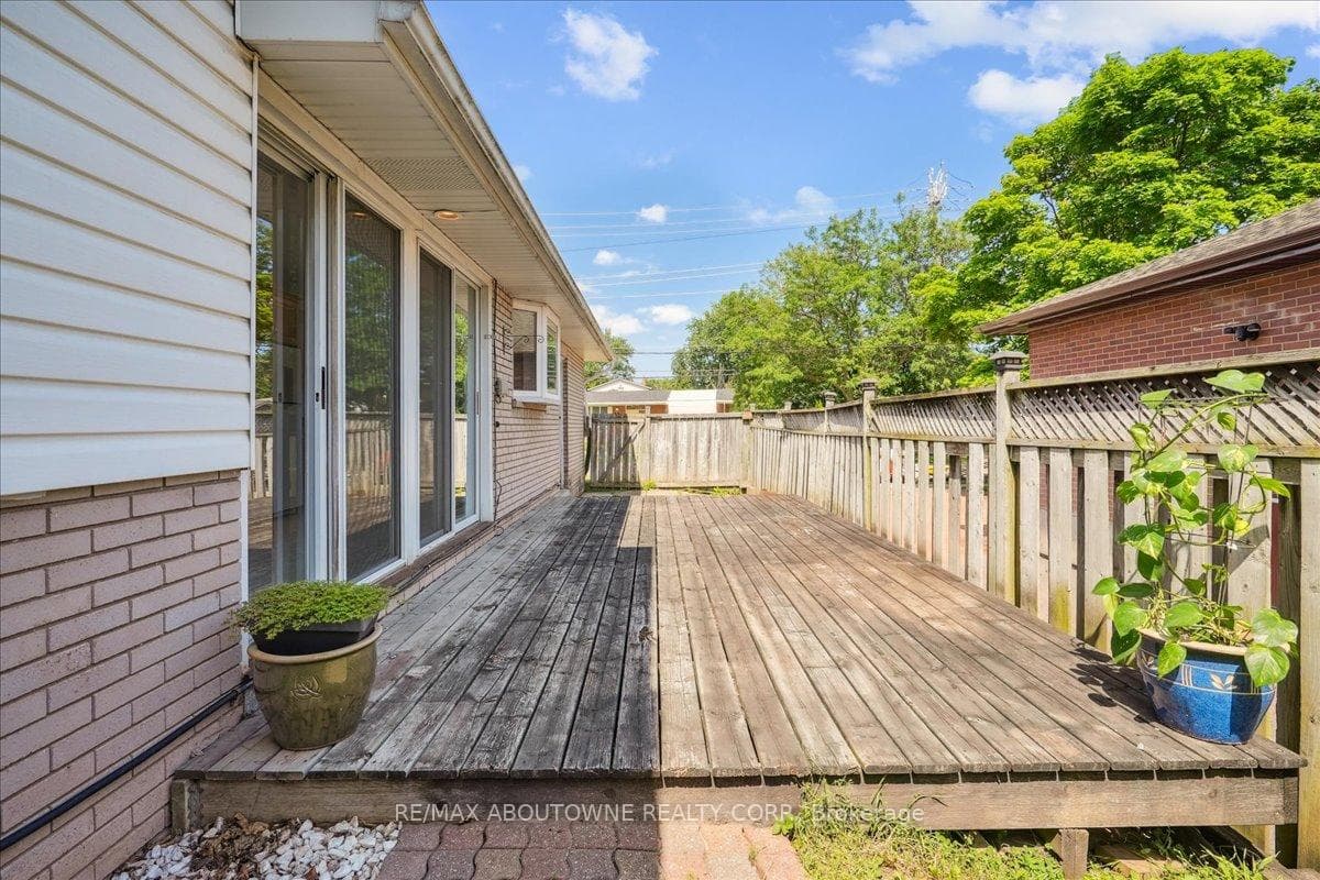 5352 Spruce Avenue photo 29