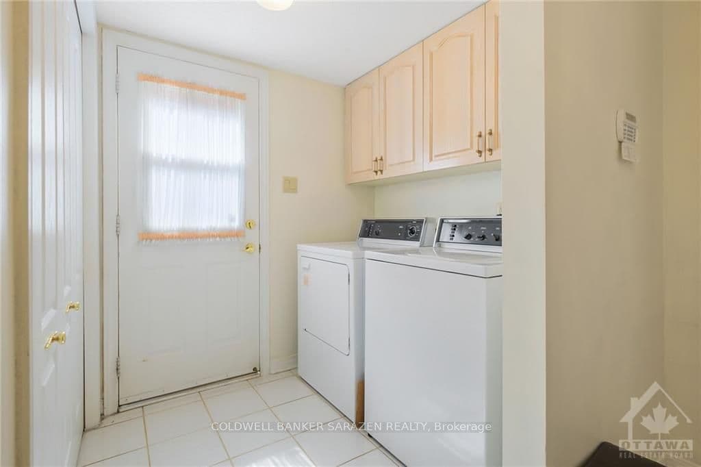 1679 AUTUMN RIDGE Drive photo 14
