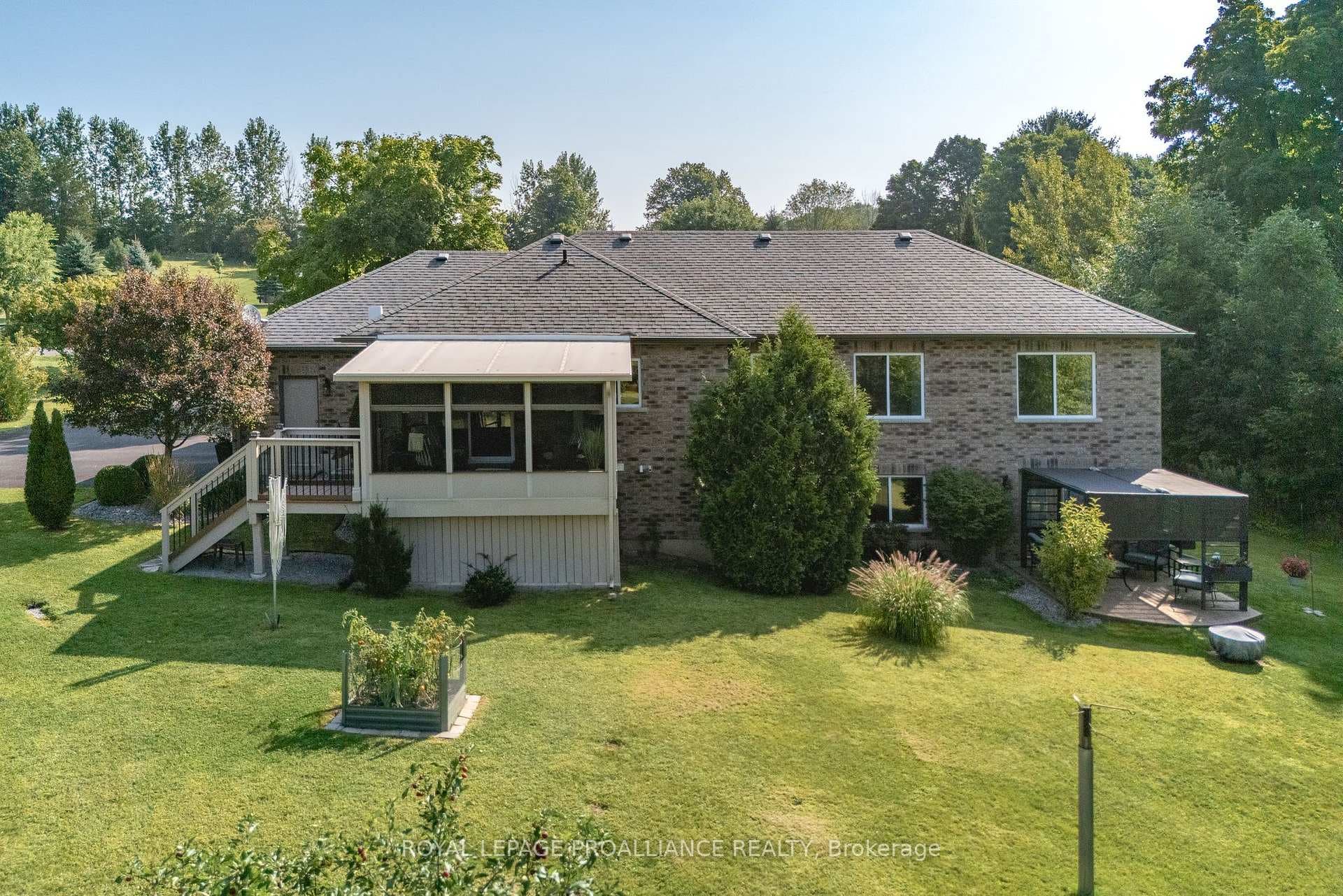33 Windwhisper Drive photo 39