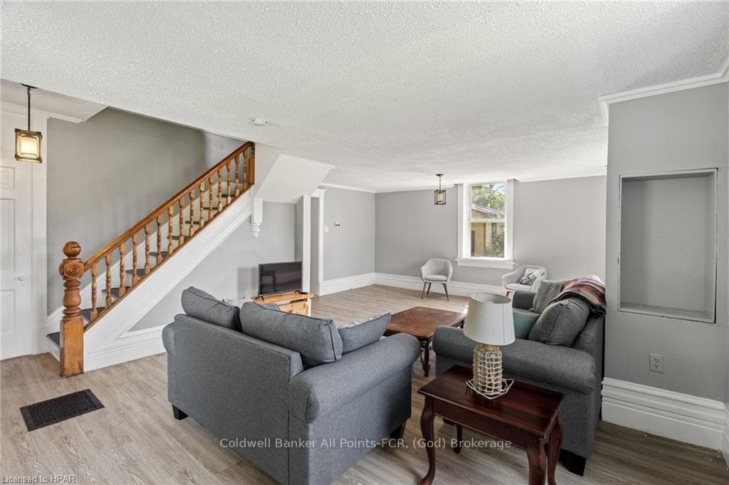 71 ALBERT Street photo 17