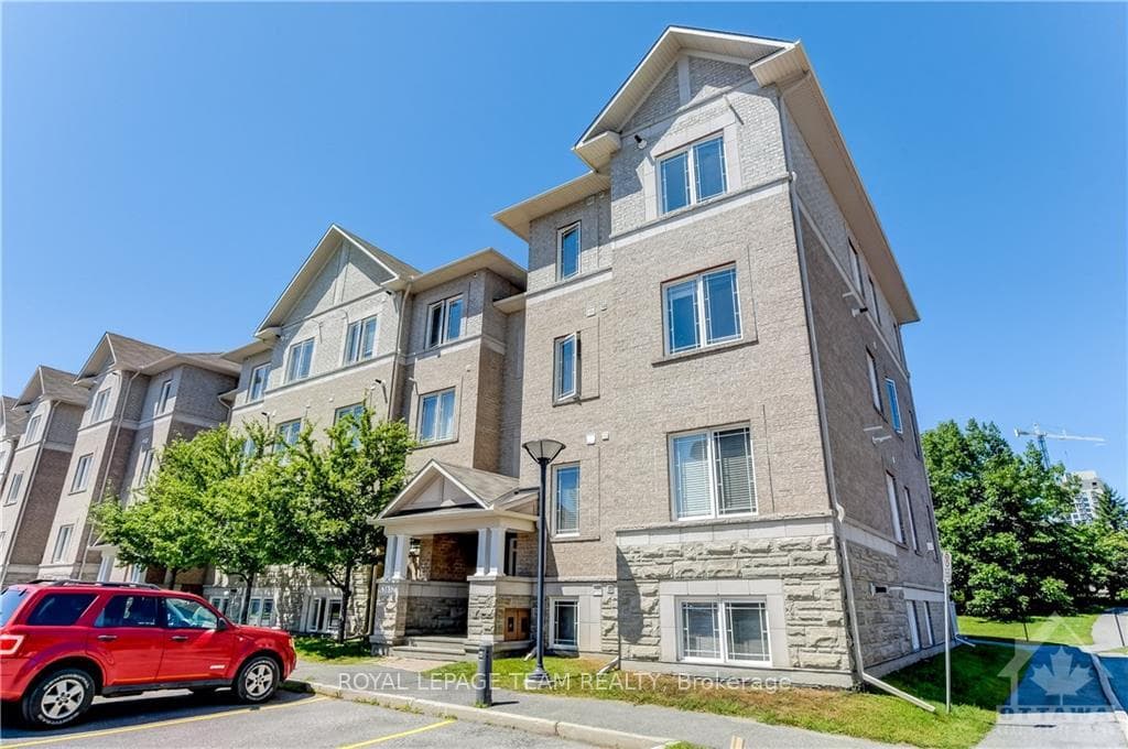 385 PASEO Unit 8 photo 2
