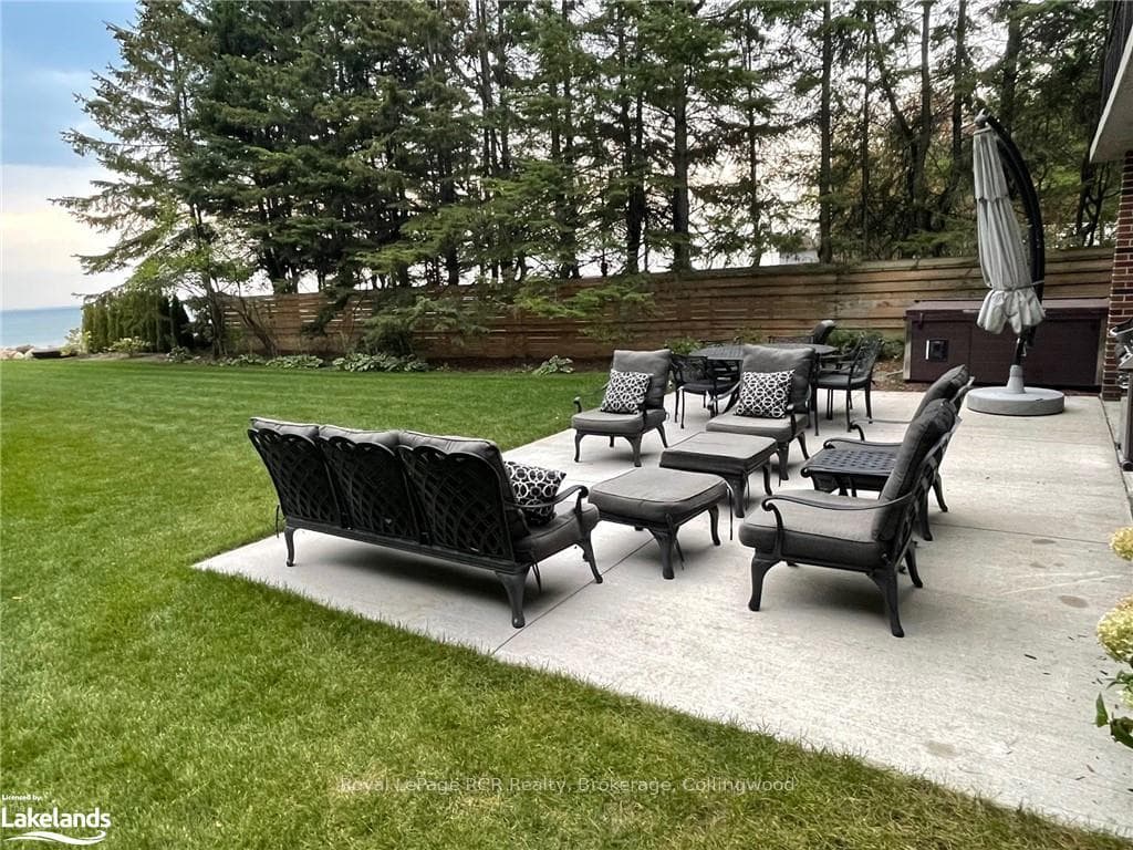 1 GEORGIAN MANOR Drive photo 31