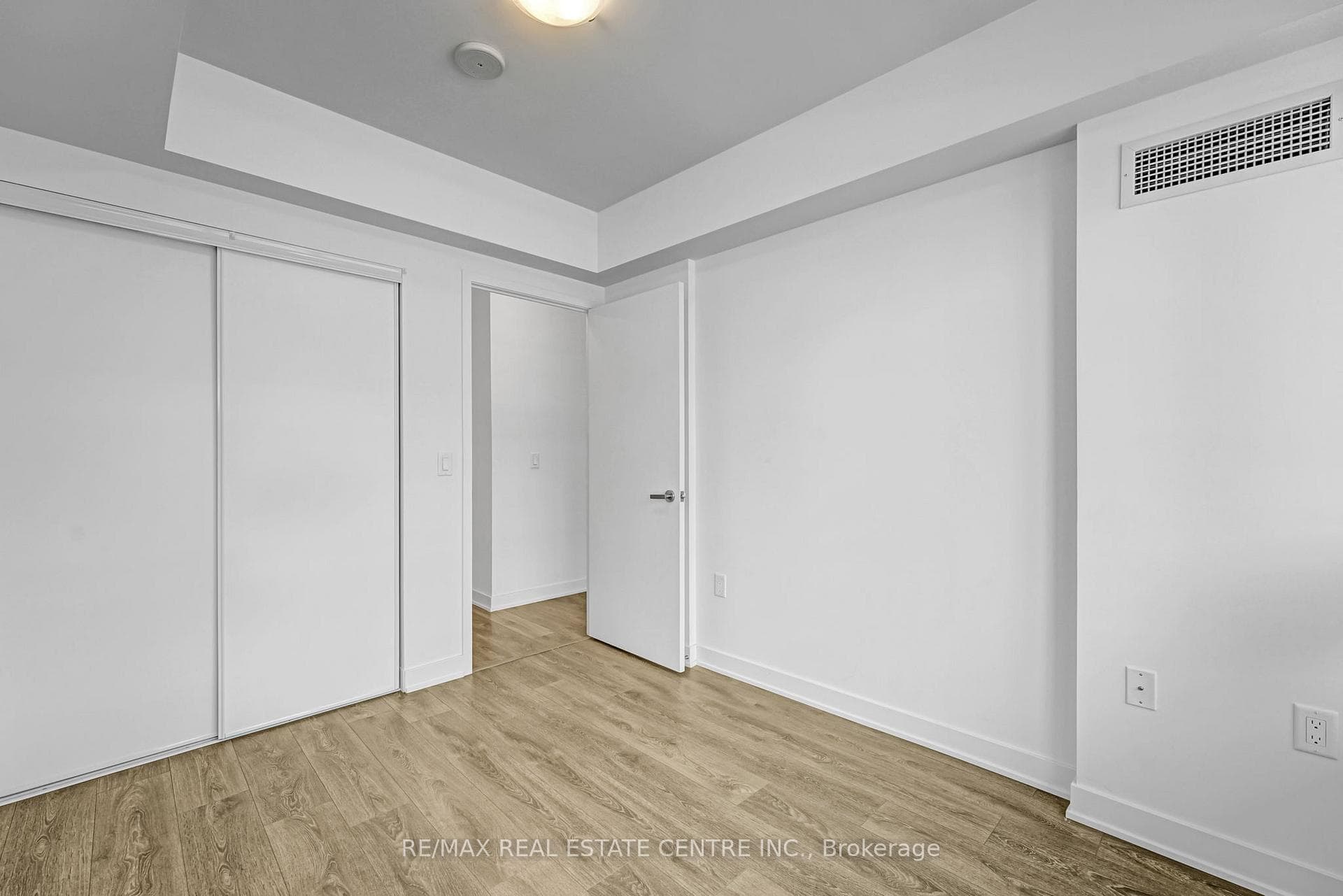 195 Redpath Avenue Unit 3616 photo 18