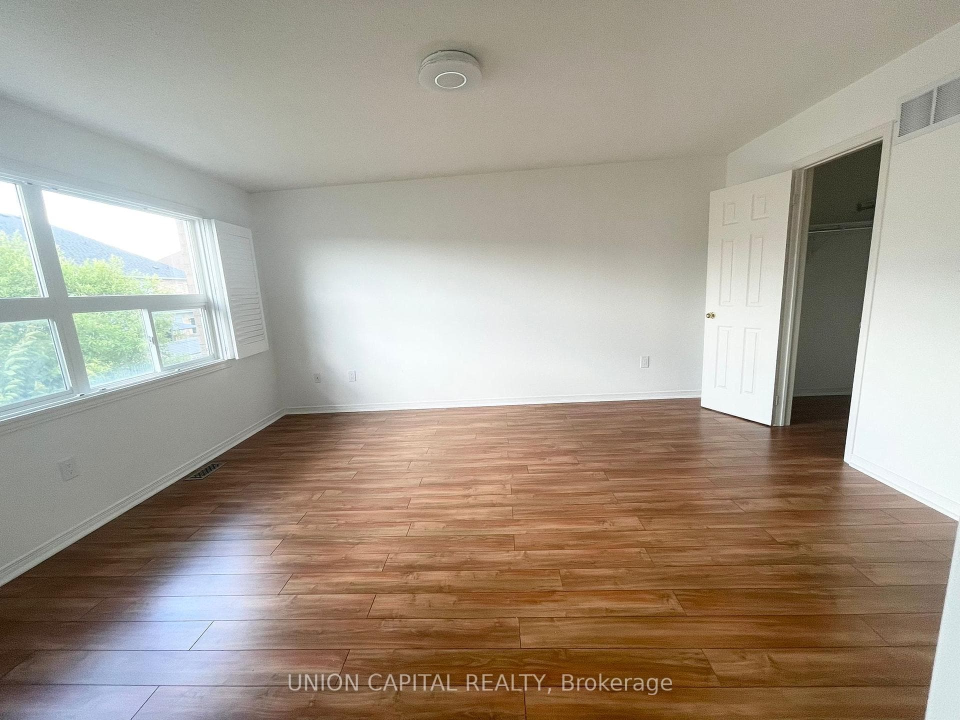 91 Starr Crescent photo 14