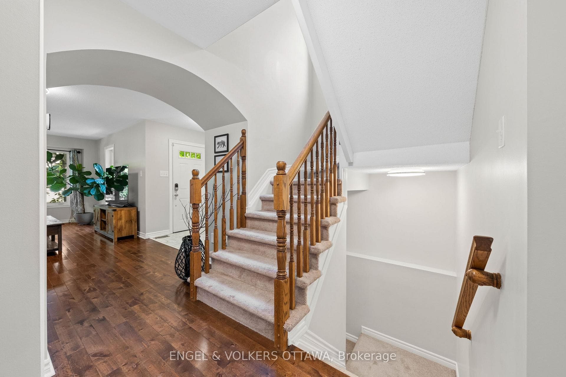 416 Vendevale Avenue photo 17