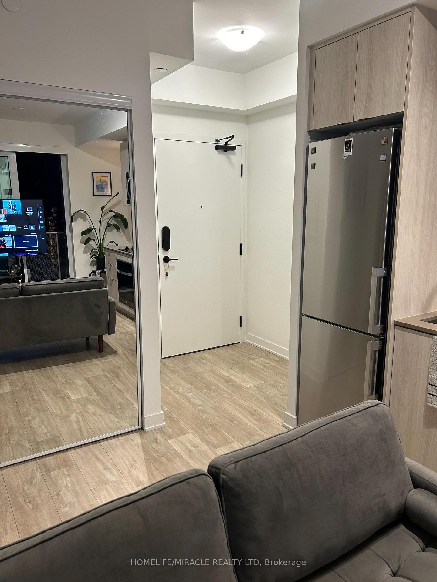 100 Dalhousie Street Unit 3805 photo 3
