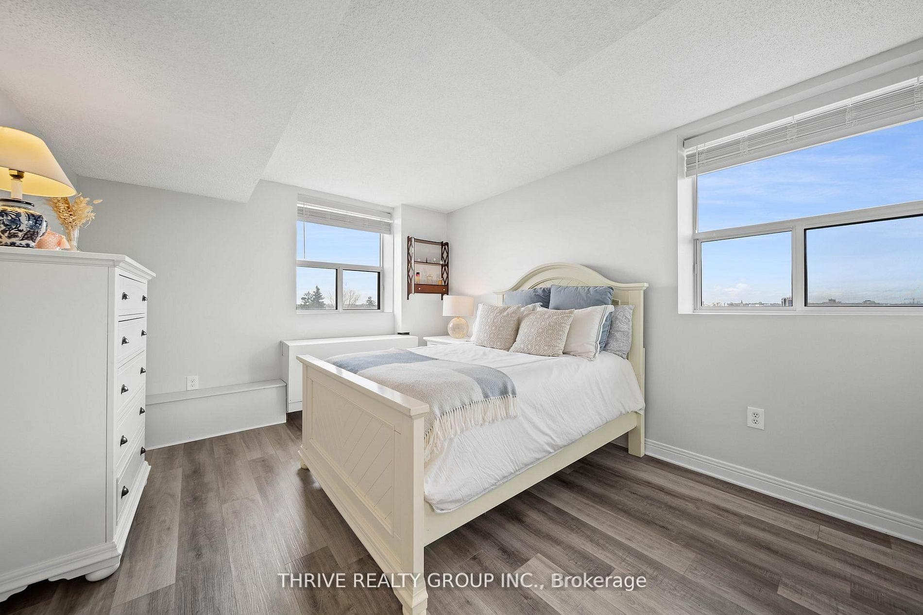 600 Talbot Street Unit 803 photo 17