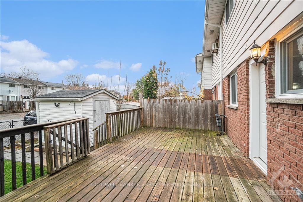 Rear deck