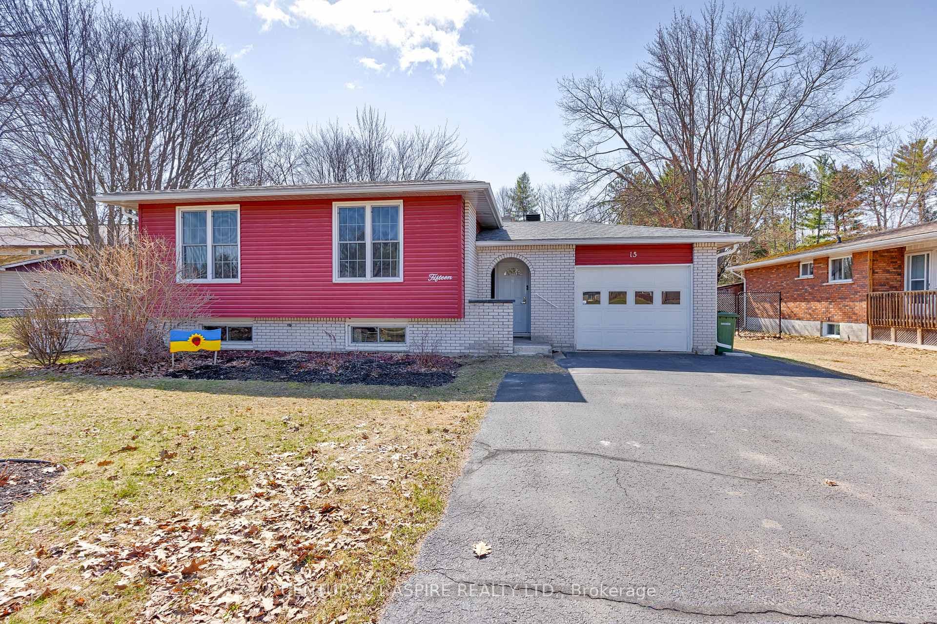 15 Roy Street photo 1