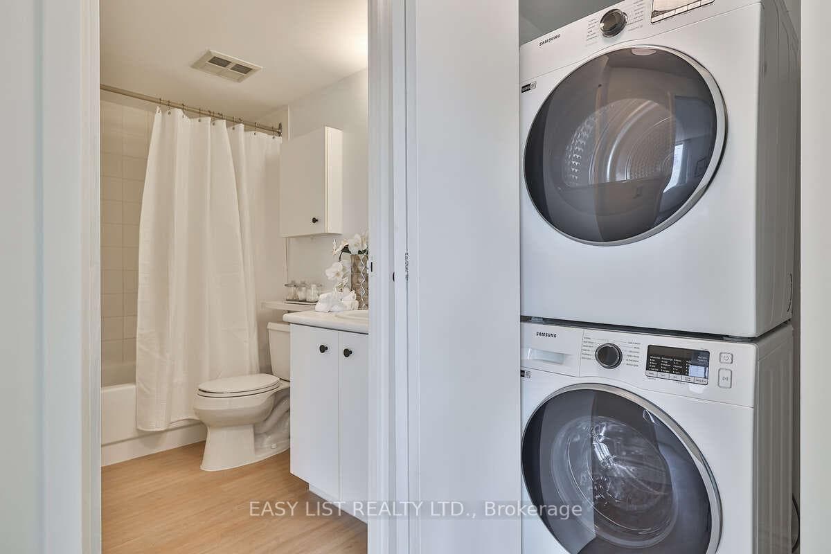 25 Grenville Street Unit 2404 photo 31