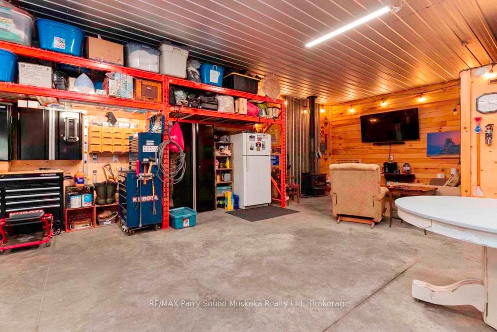 11 White Pine Road photo 32