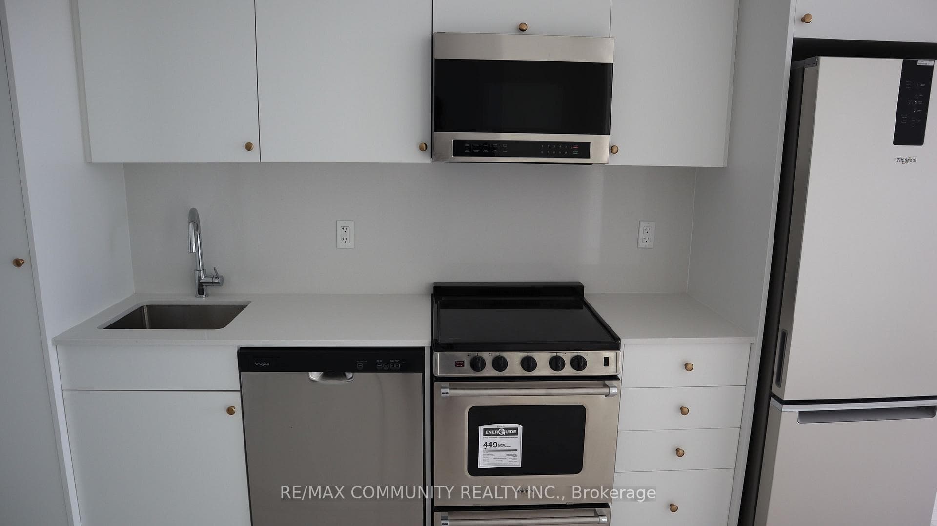 412 silver maple Road Unit 415 photo 4
