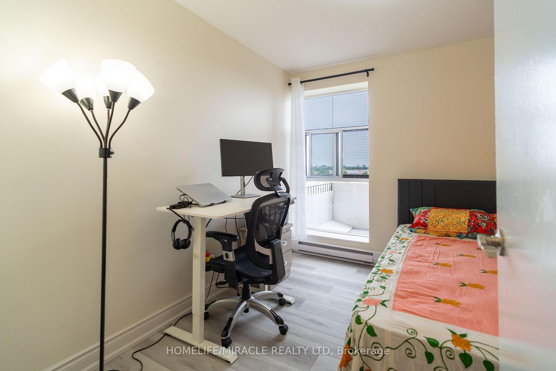 3025 Queen Frederica Drive Unit 807 photo 34