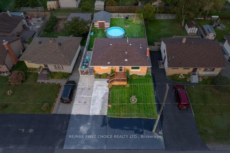 139 Burriss Street photo 44