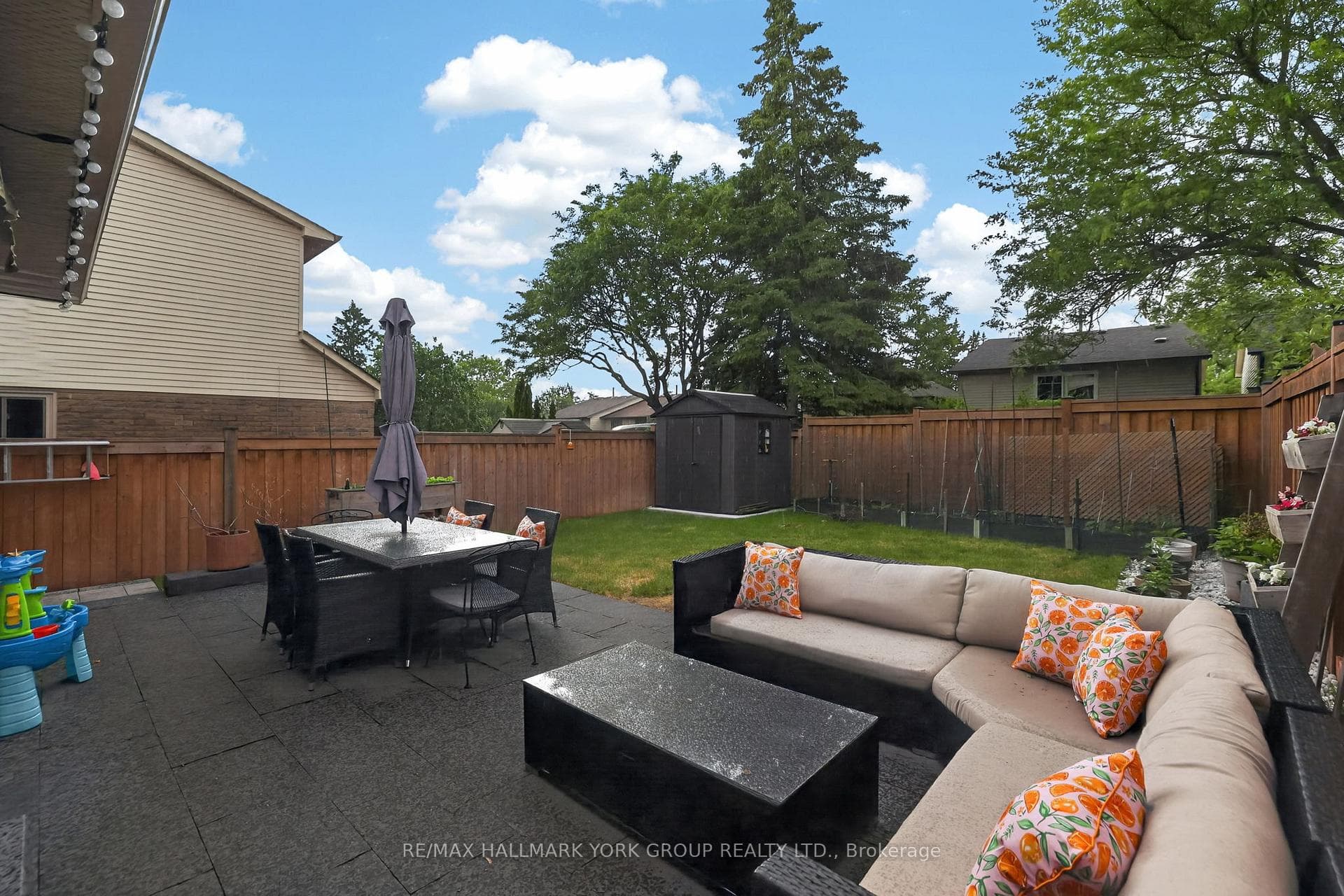 12 Odin Crescent photo 34