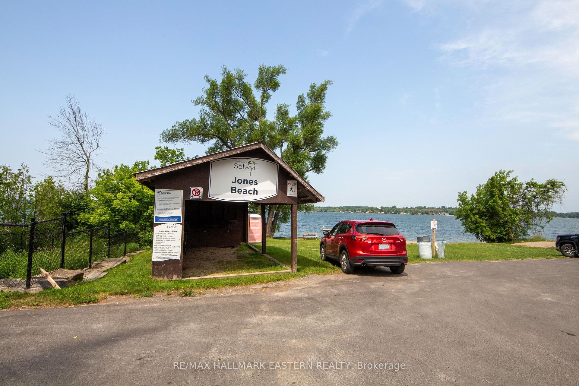 Jones Beach on Chemong Lake just minutes away.