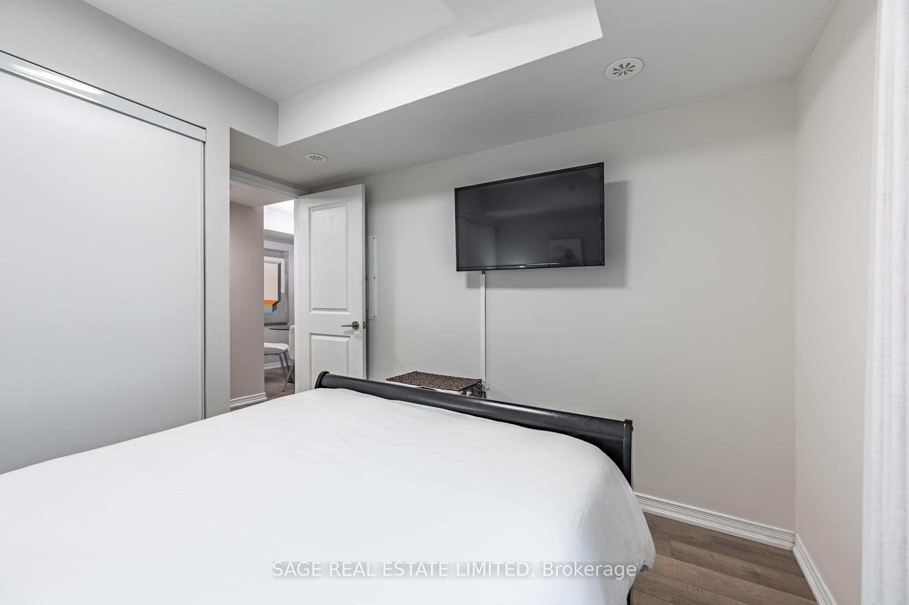 90 Orchid Place Drive Unit 106 photo 28