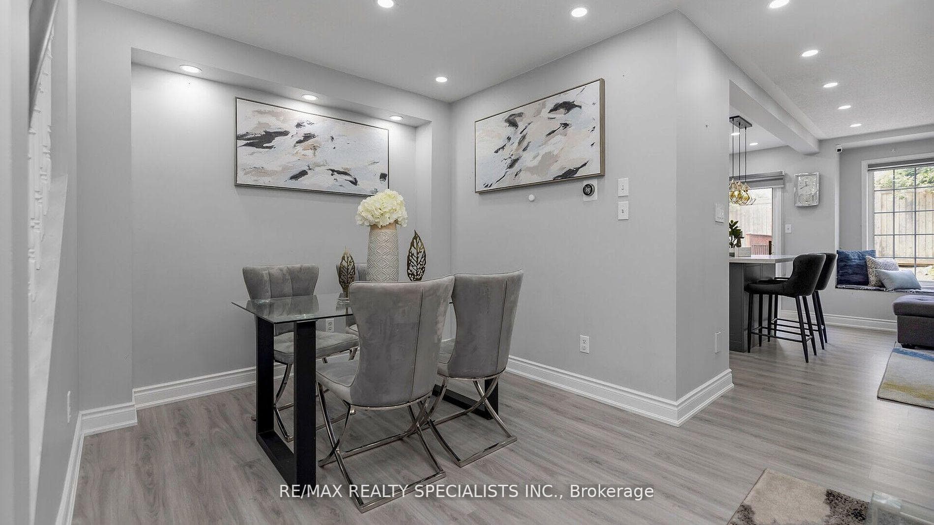 48 Ridgefield Court photo 9