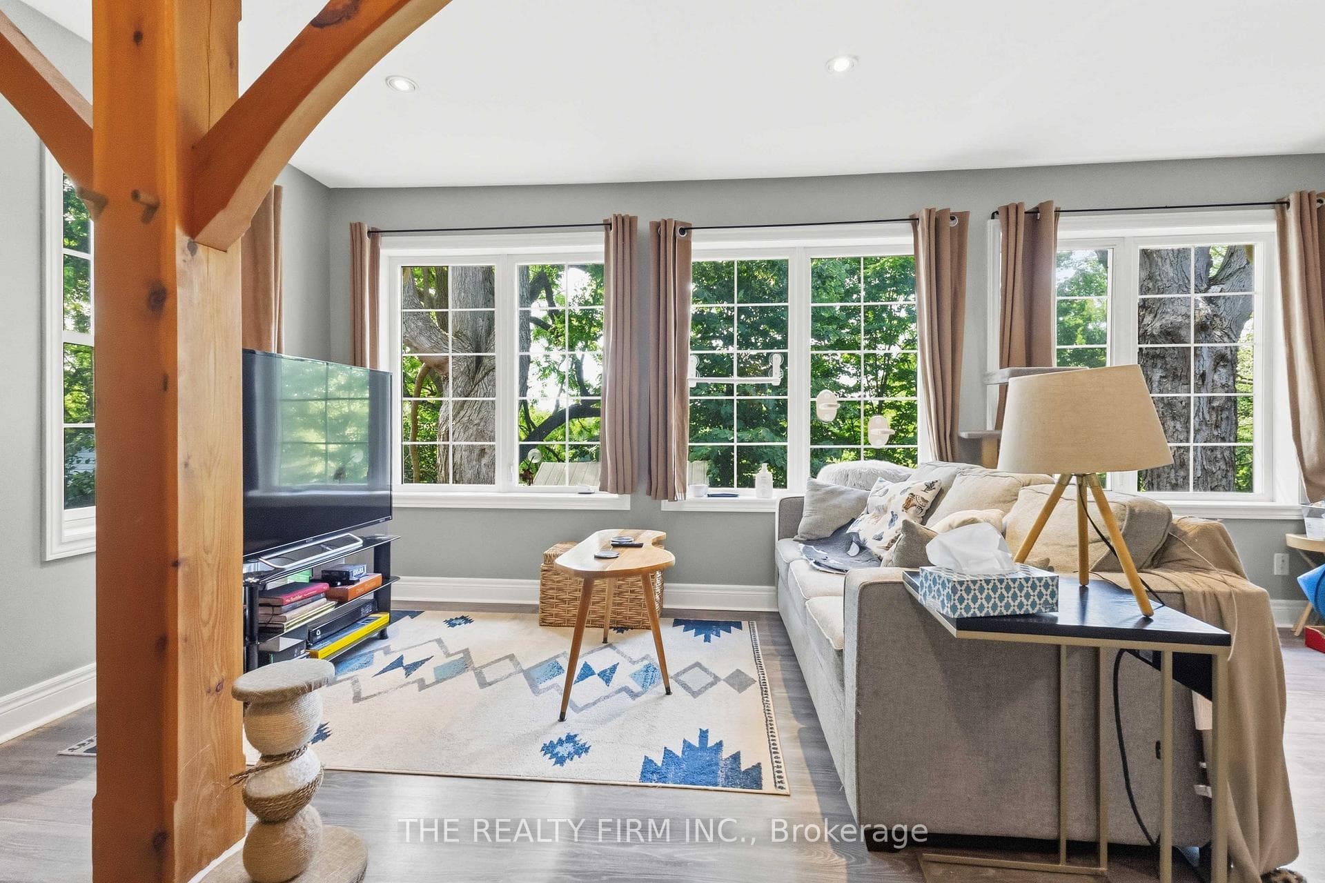 340 Riverside Drive photo 30