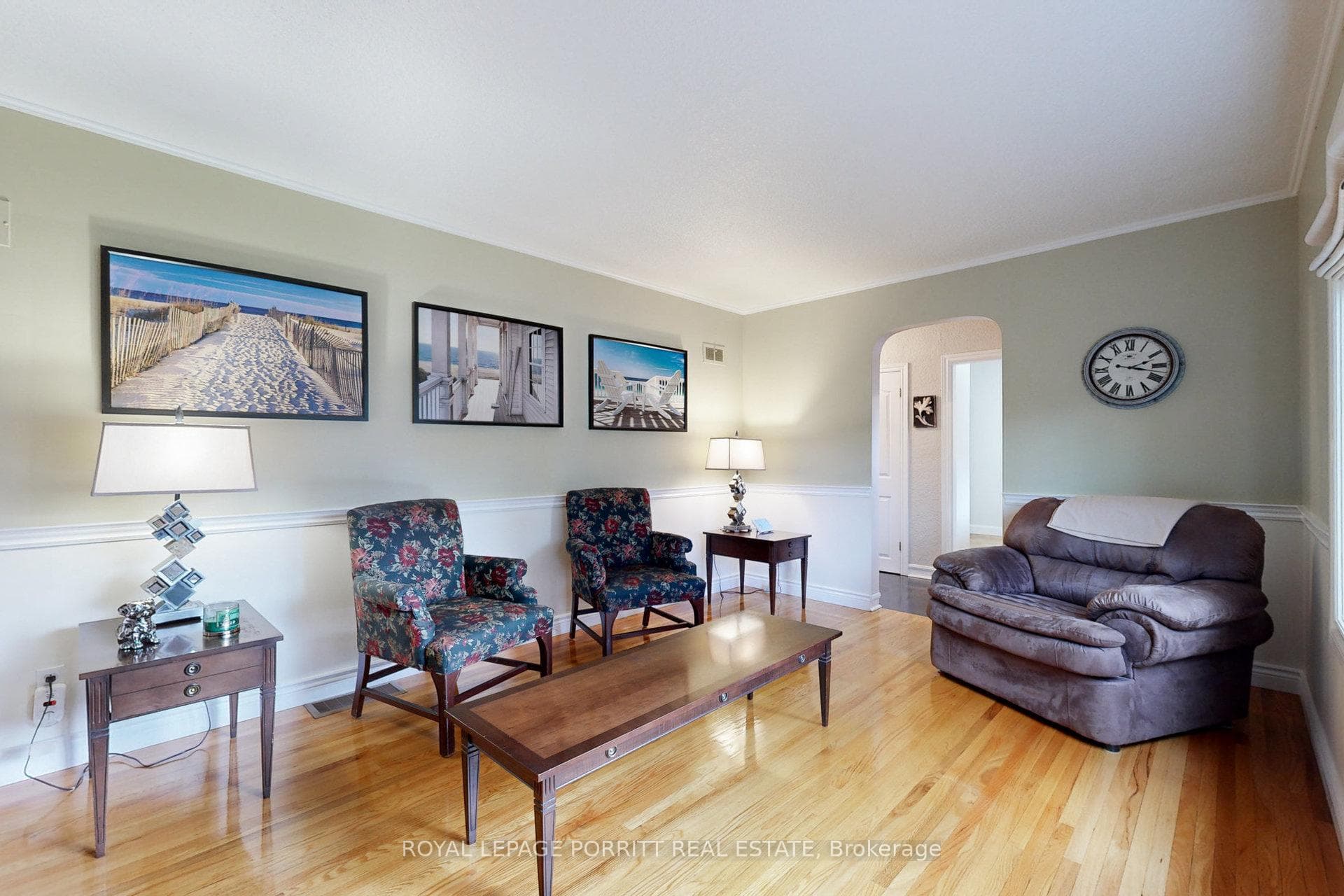 1153 Greening Avenue photo 6
