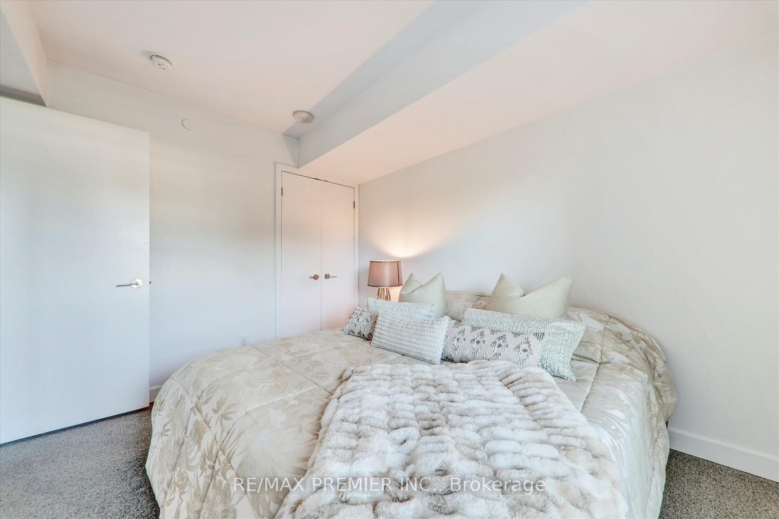 160 Flemington Road Unit 420 photo 21