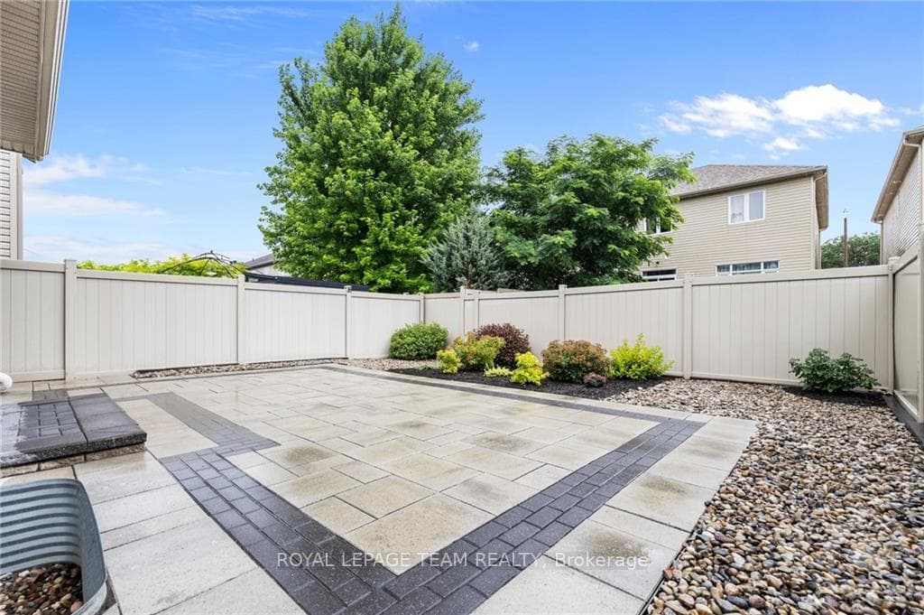 377 TWINFLOWER Way photo 26