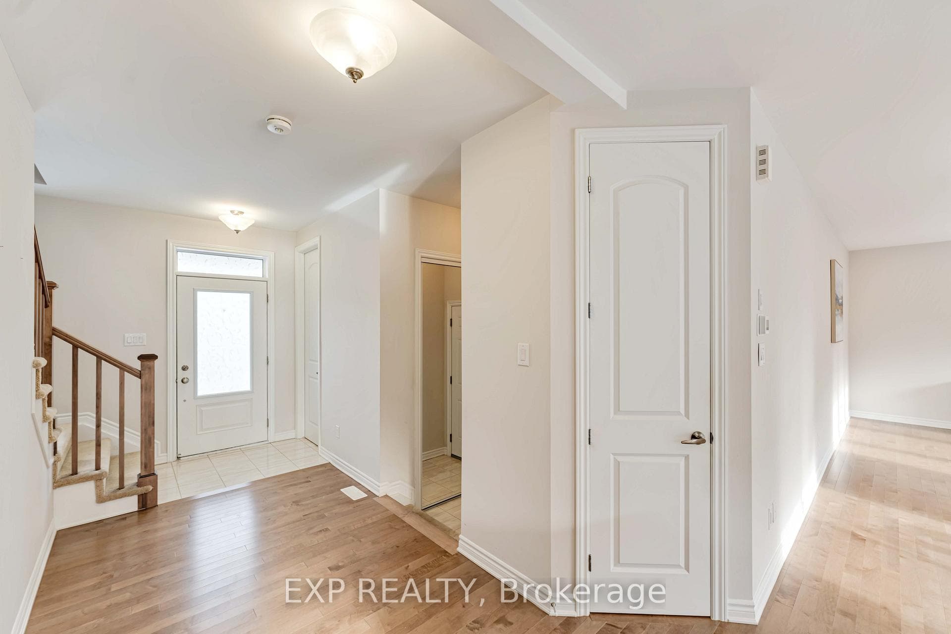 170 Aubrais Crescent photo 3