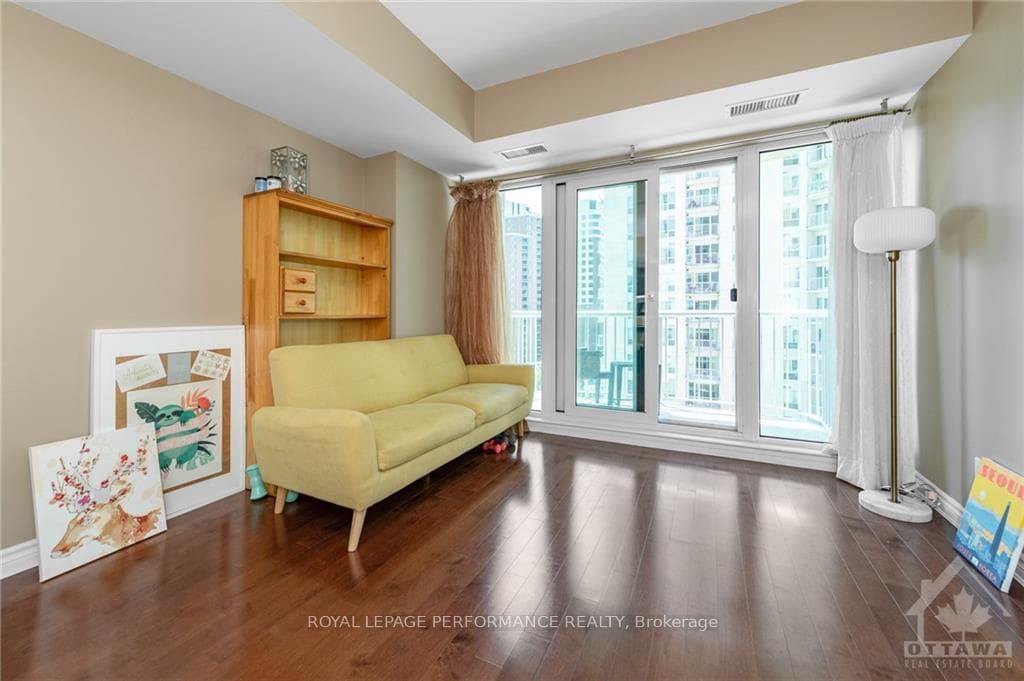 234 RIDEAU Street Unit 910 photo 10