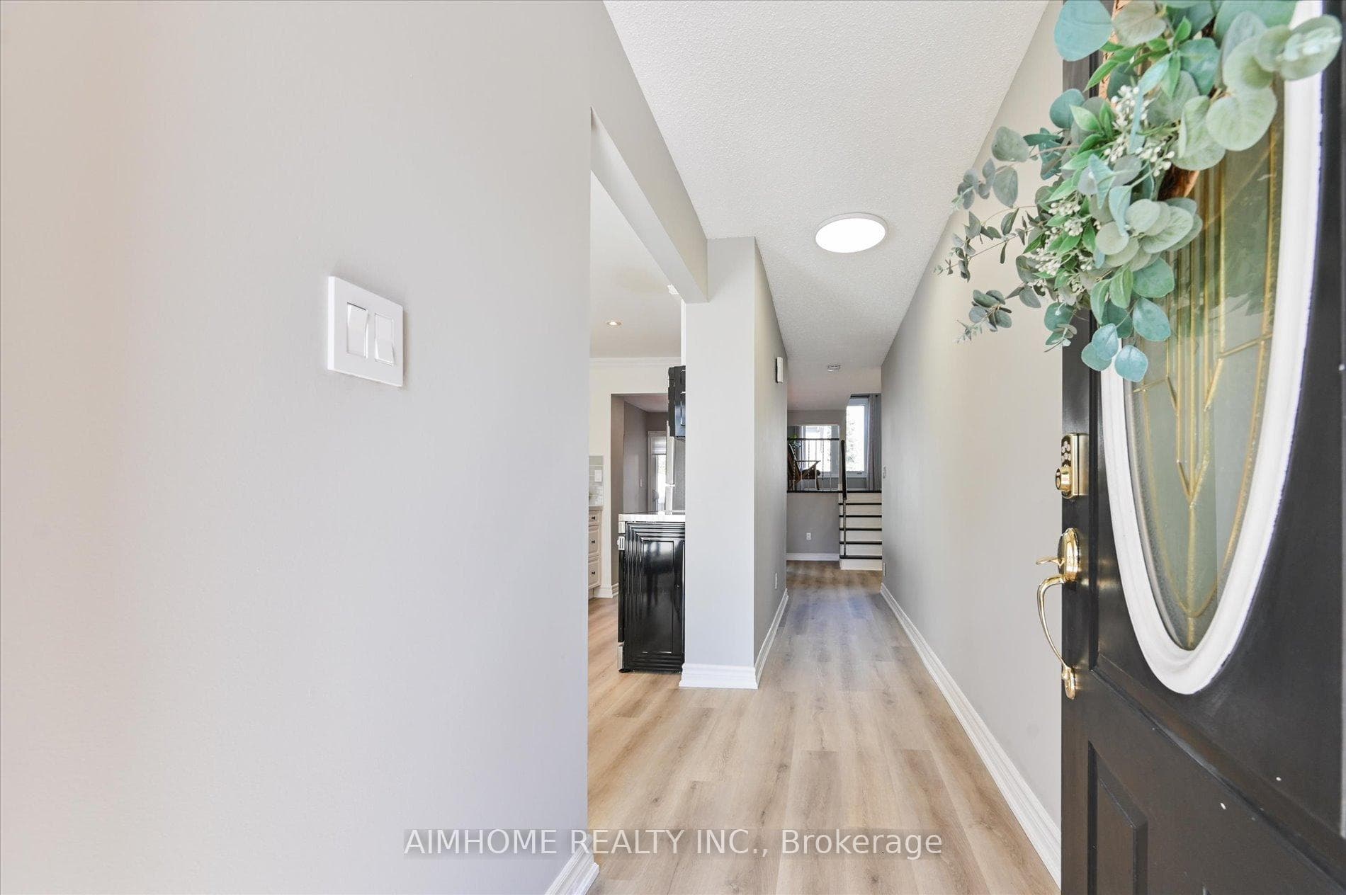 787 Roseheath Drive photo 5