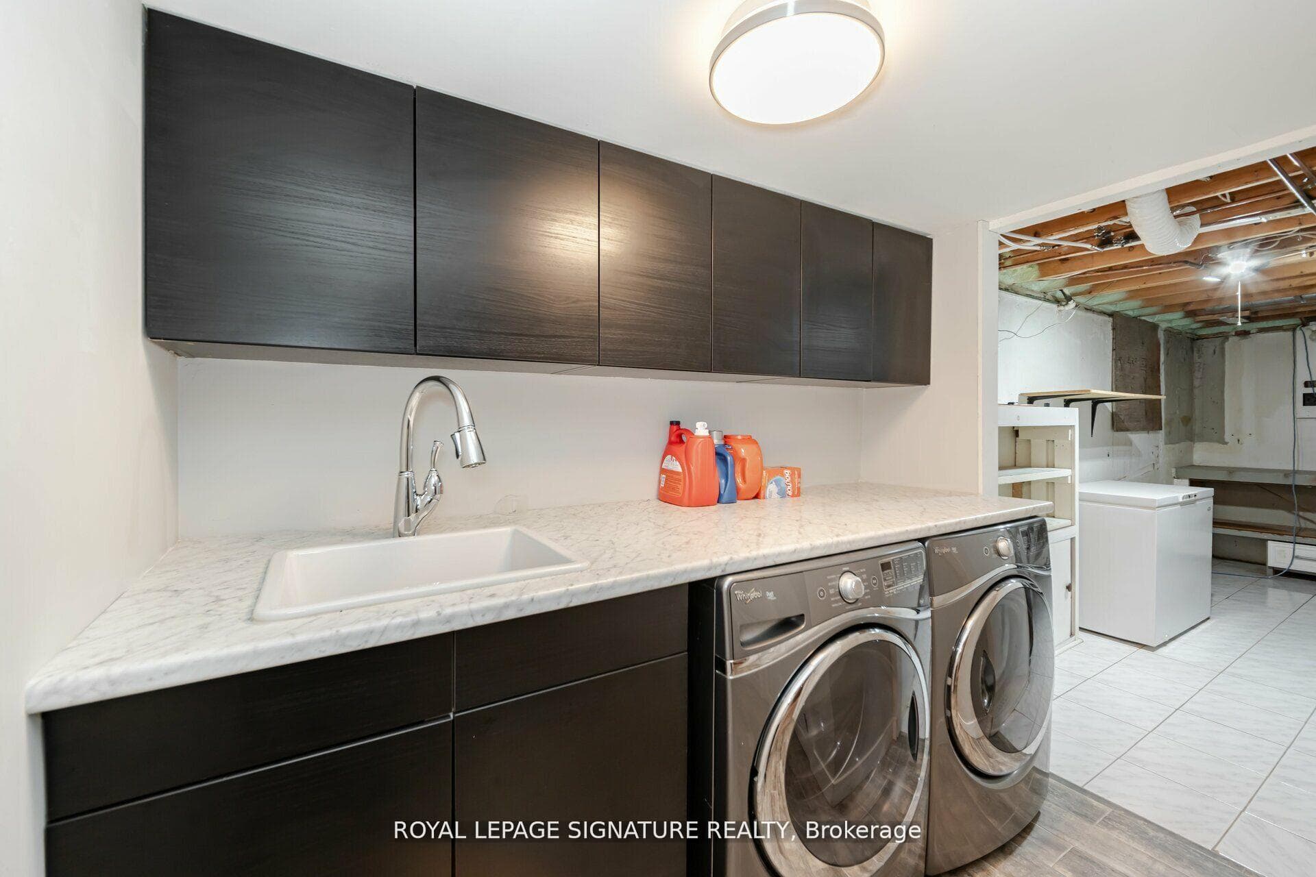 2497 Wyatt Street photo 27