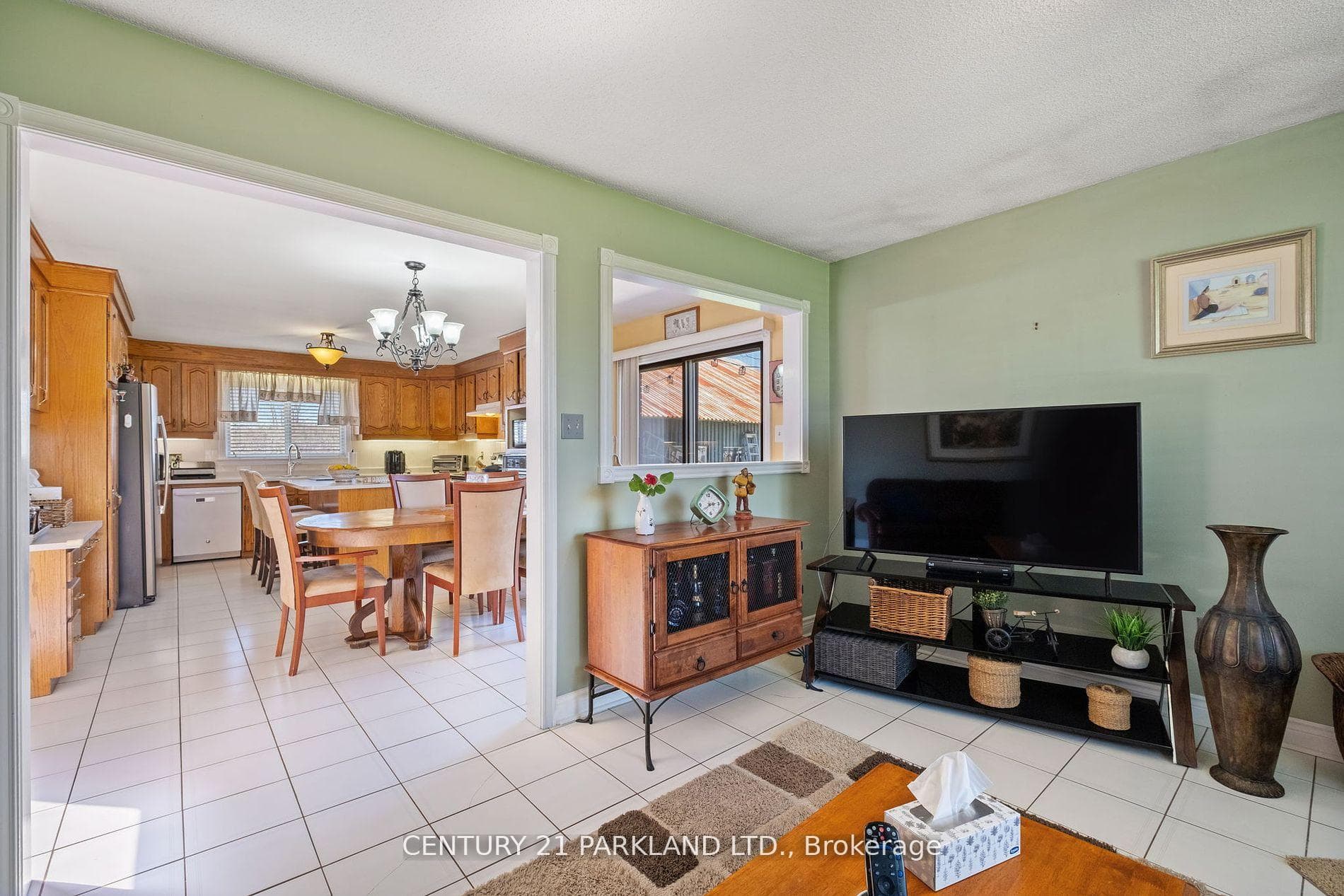 14420 Jane Street photo 32