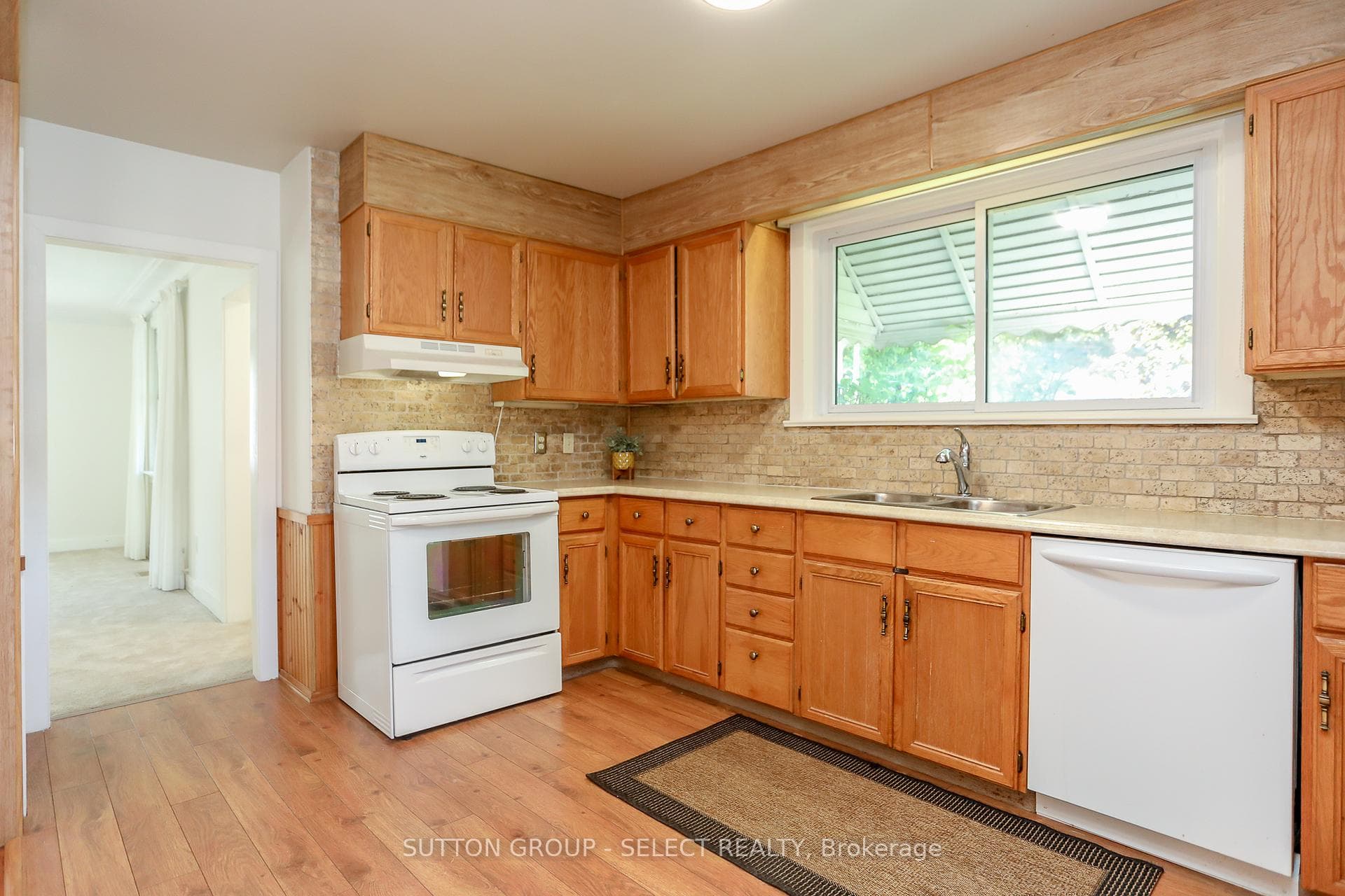 1866 Avalon Street photo 12