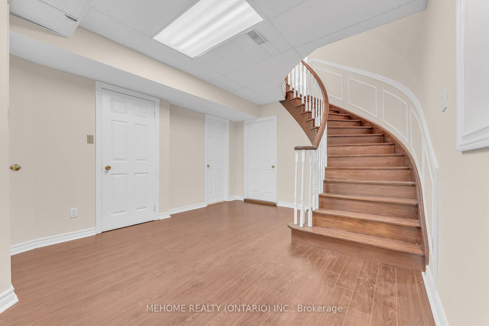 45 Meadowcliffe Avenue photo 34